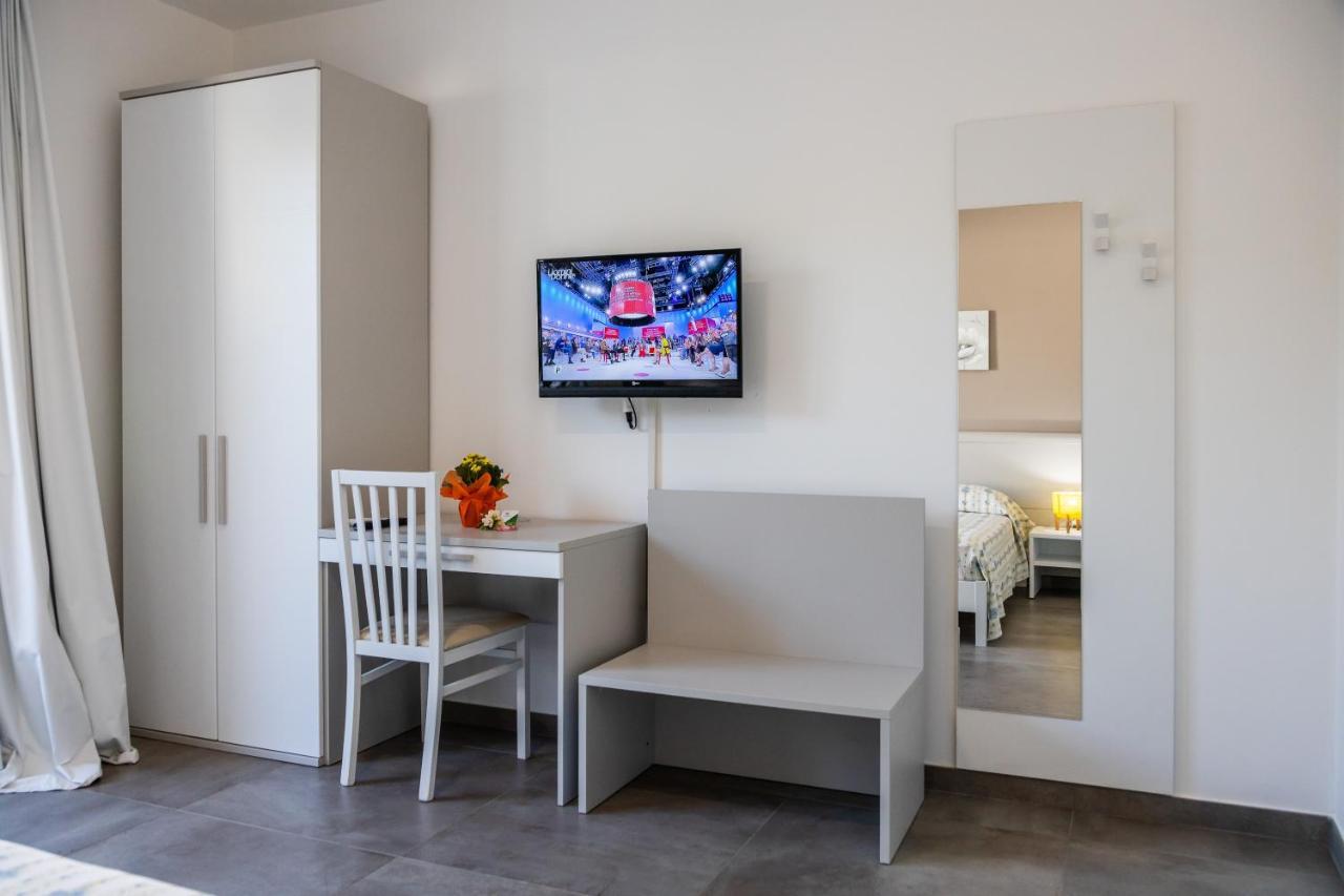 La Collina Di Montegrappa - Suites With Heated Private Pool - Suites With Shared Pool Tuglie Exteriér fotografie