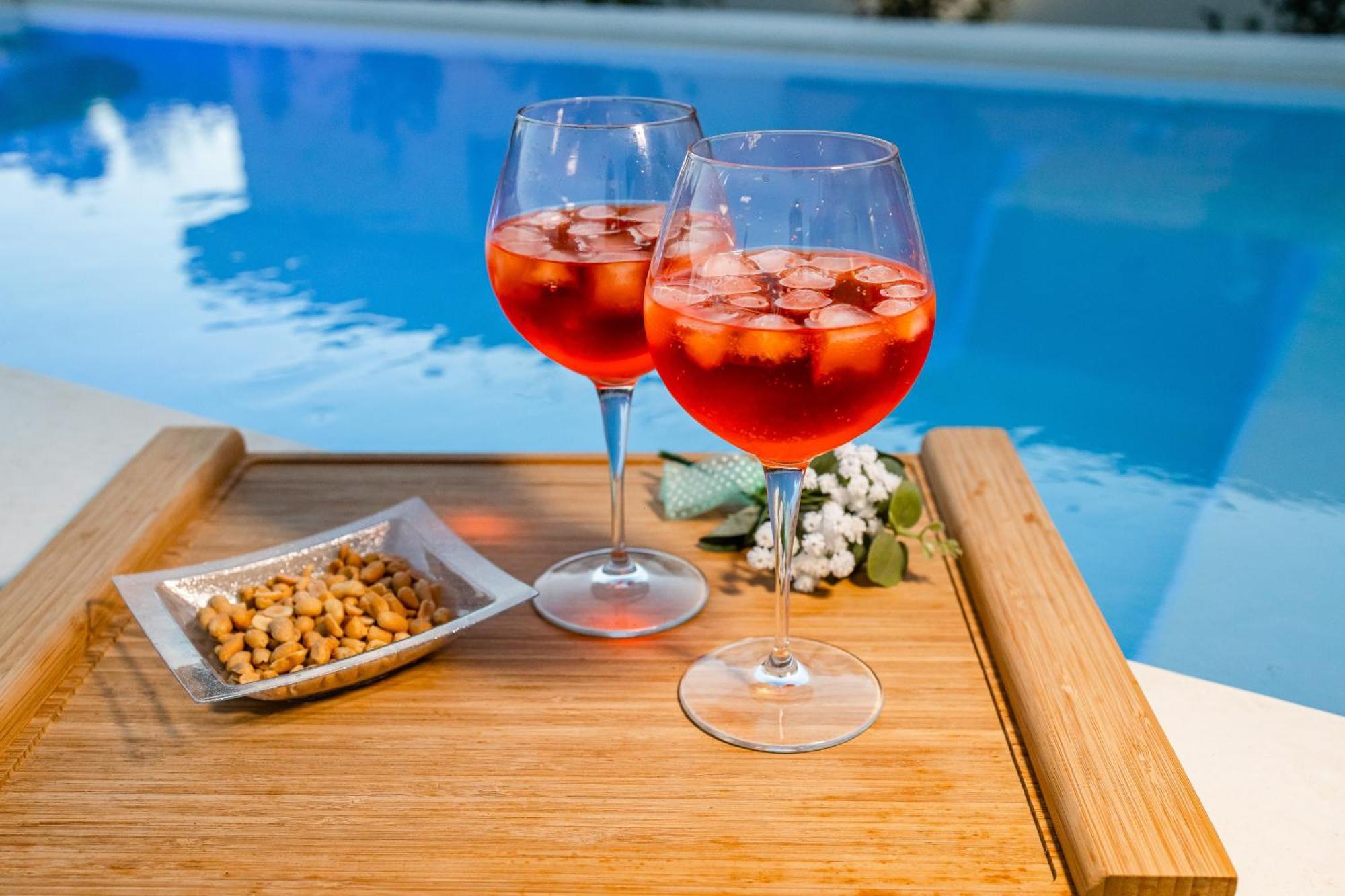La Collina Di Montegrappa - Suites With Heated Private Pool - Suites With Shared Pool Tuglie Exteriér fotografie