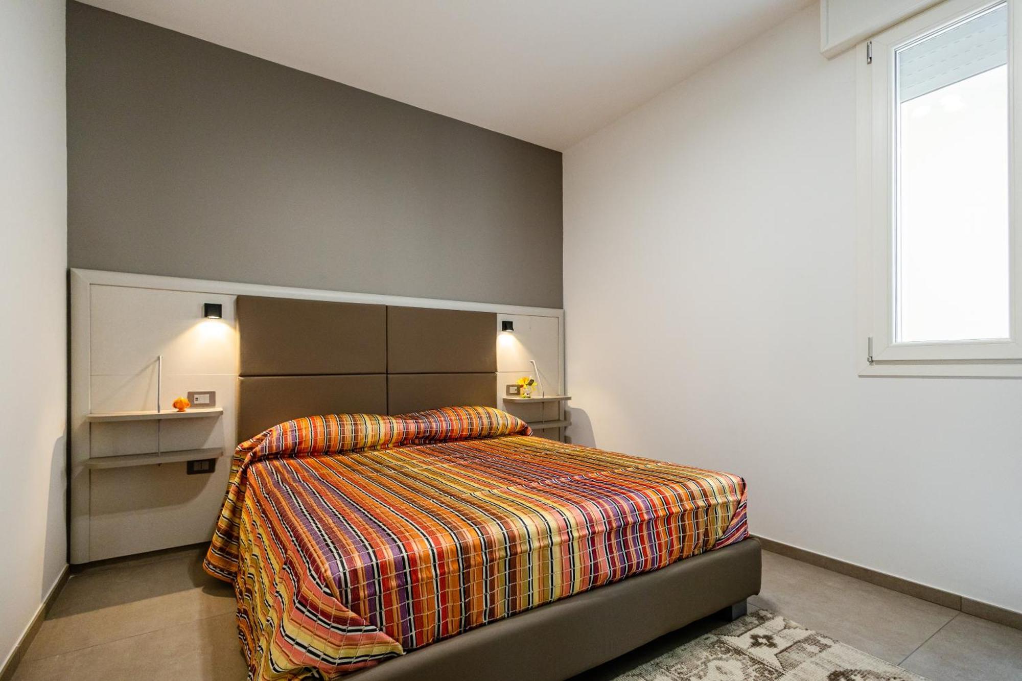 La Collina Di Montegrappa - Suites With Heated Private Pool - Suites With Shared Pool Tuglie Exteriér fotografie