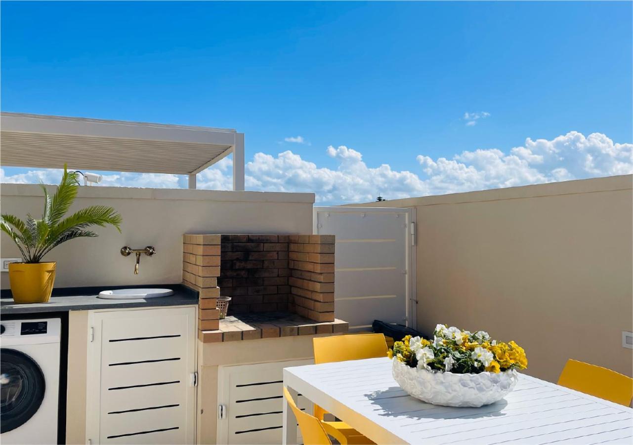 La Collina Di Montegrappa - Suites With Heated Private Pool - Suites With Shared Pool Tuglie Exteriér fotografie